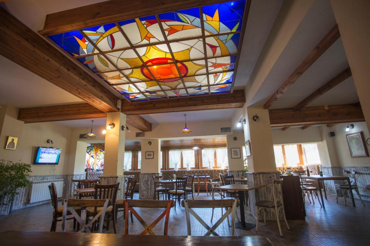 Family Prim Hotel Sandanski Exterior photo
