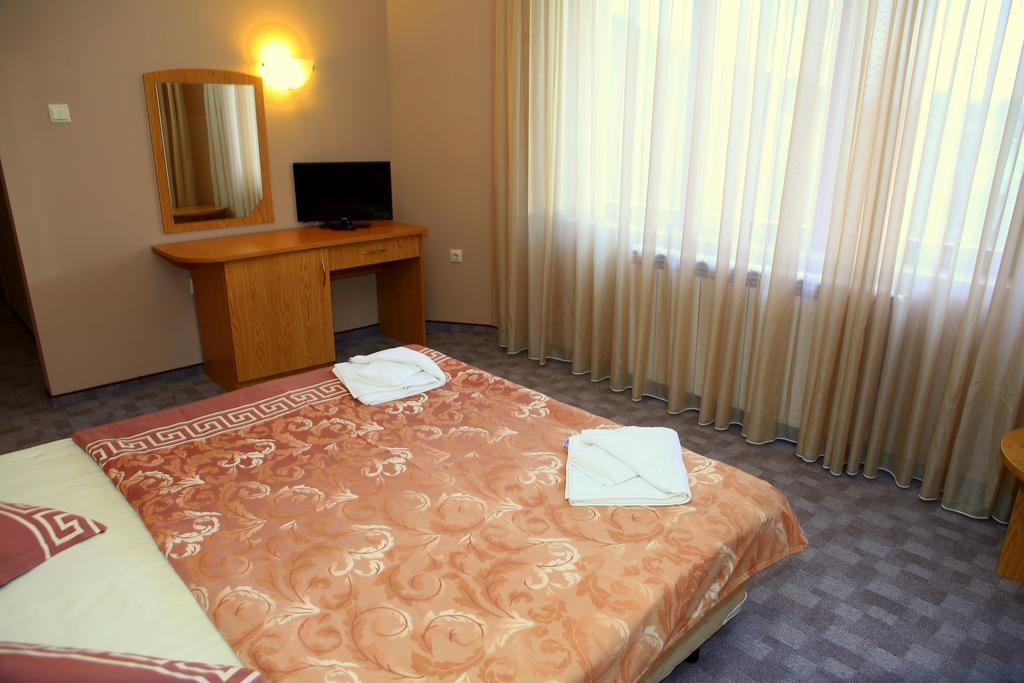 Family Prim Hotel Sandanski Exterior photo